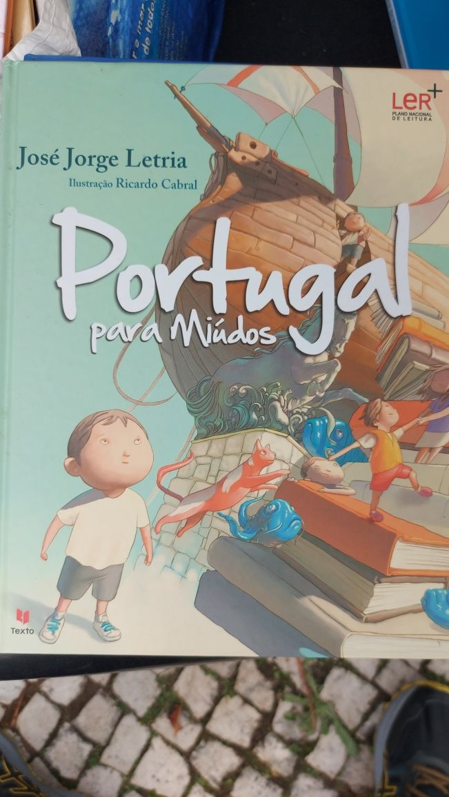 Livros Didácticos Escolares