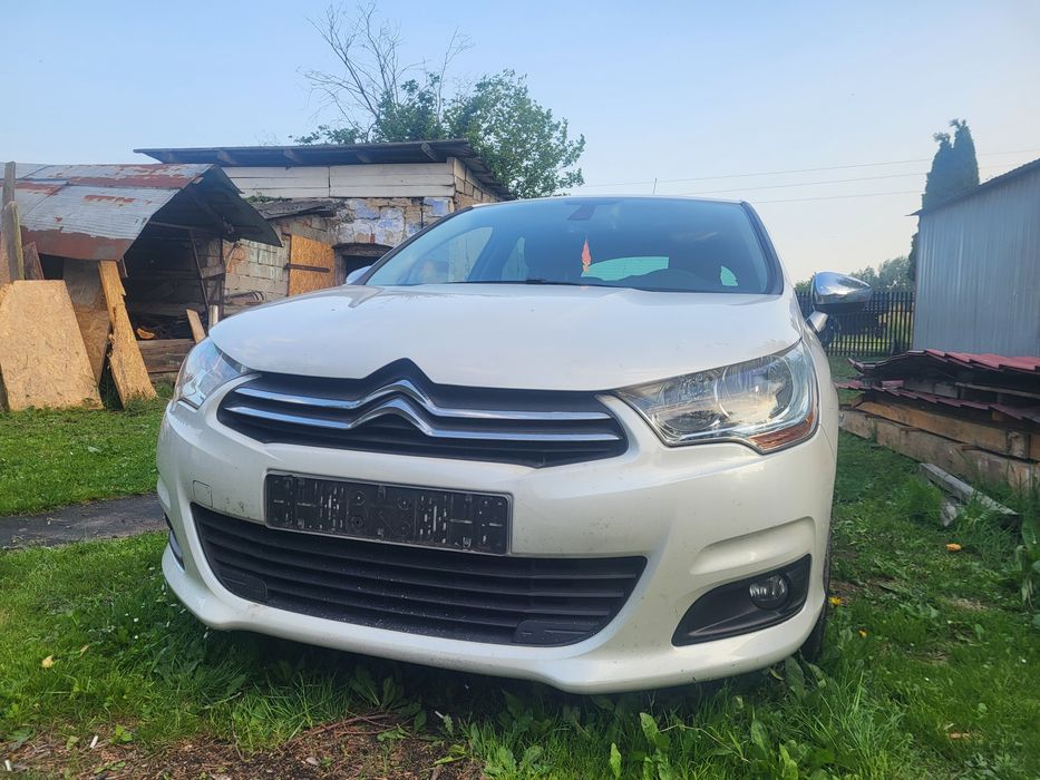 Citroen c4 1.2 Zderzak Czesci 2014r