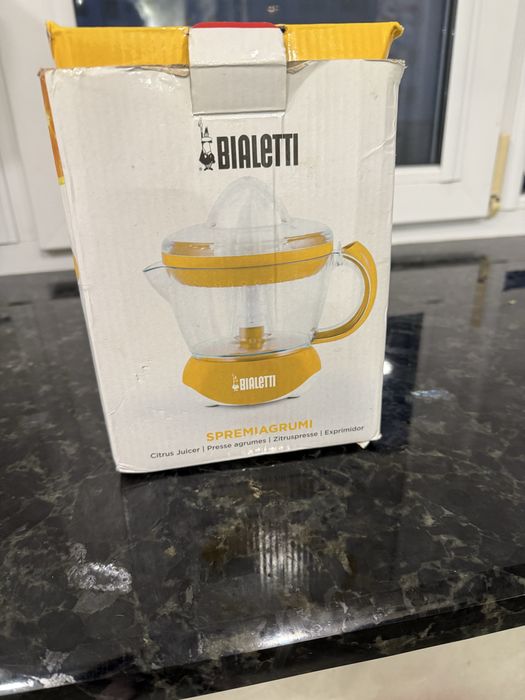 Соковижималка електрична