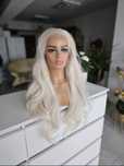 Wyjątkowa peruka mleczny blond lace front premium Sara