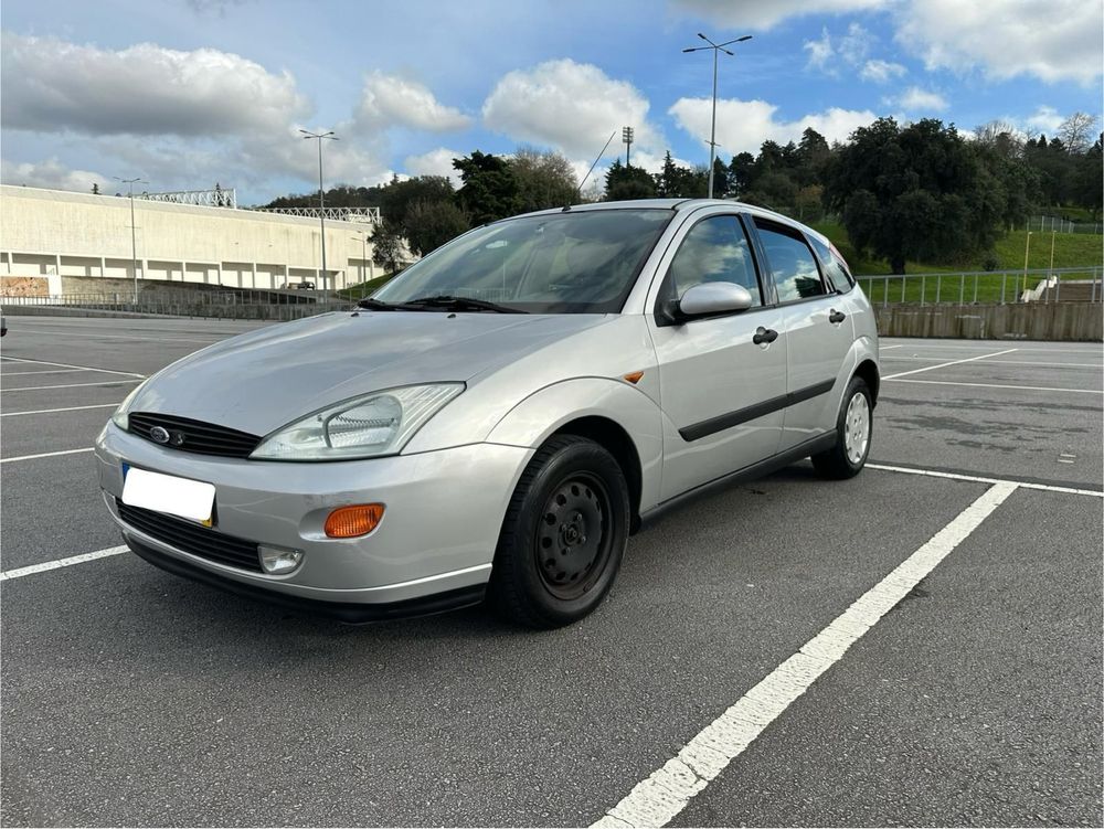 Ford Focus 1.4  / Ano 2001