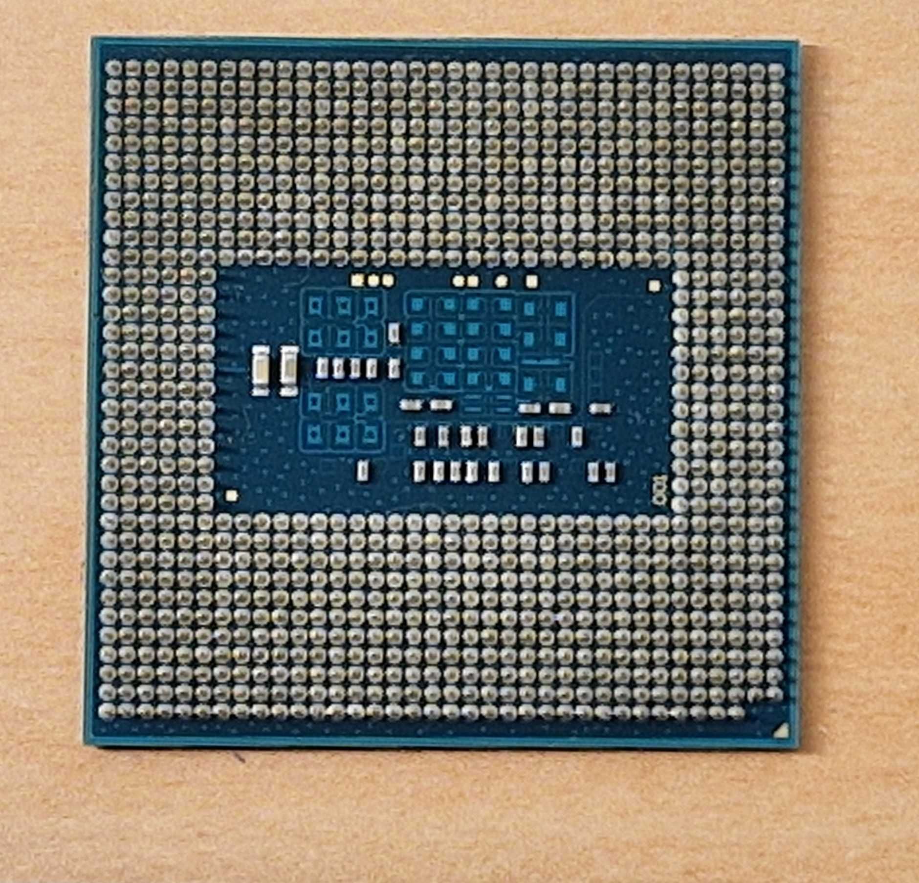 Processor Intel Core i3-4000M SR1HC (2.4 GHz) - Socket PCPGA946