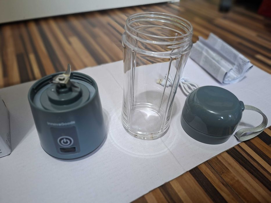 Przenośny blender USB akumulatorowy InnovaGoods kubek bidon butelka