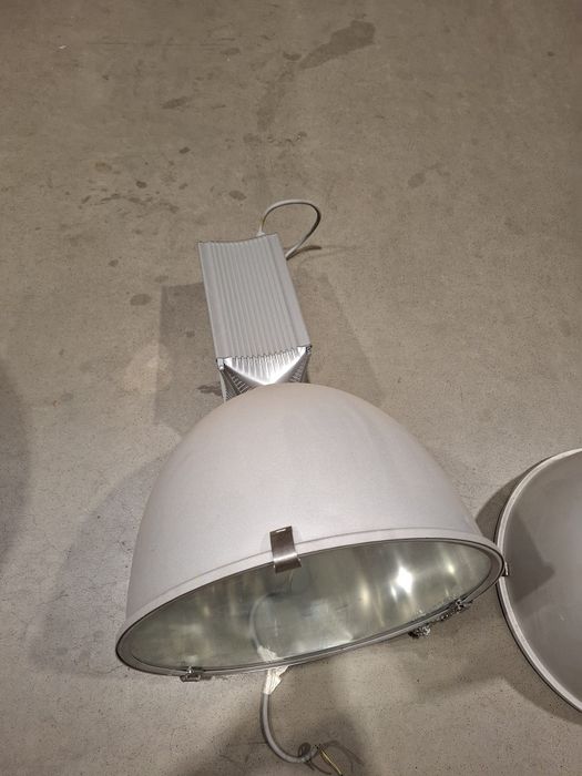 Lampy przemysłowe THORN