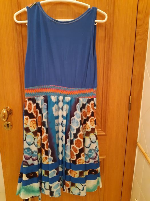 Vendo vestido NOVO 100% algodão tipo Desigual-N°38