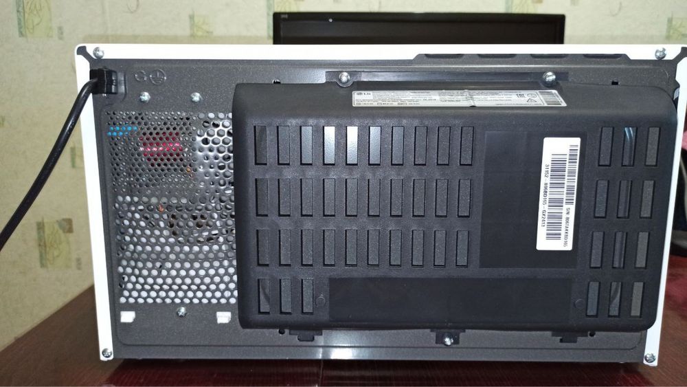 Новая микроволновка LG-MN6336GISW NeoShef Smart Inverter