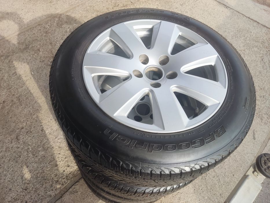 Продам диски з шинами r16 205/60 розболтовка 5×112