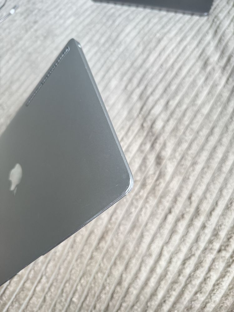 Macbook Air m1 | 8 | 256
