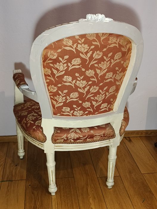 Fotel w stylu Ludwik XVI