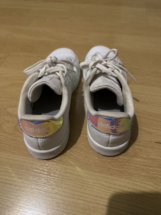 Adidas Holográfico Senhora