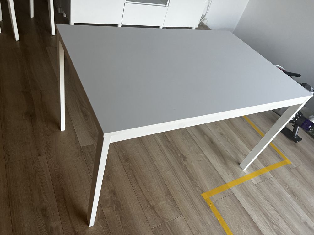 Stół VIHALS IKEA bialy rozkladany