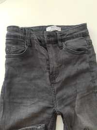 Spodnie Bershka rozmiar 32 czarne jeans
