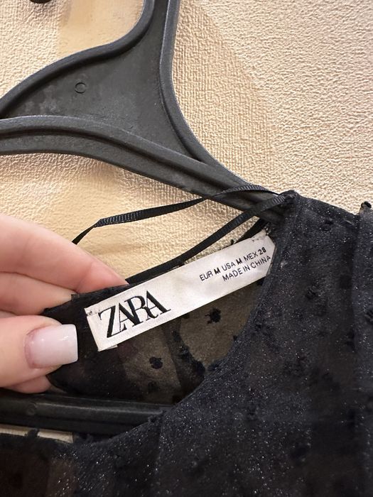 Платье Zara в отличном состоянии