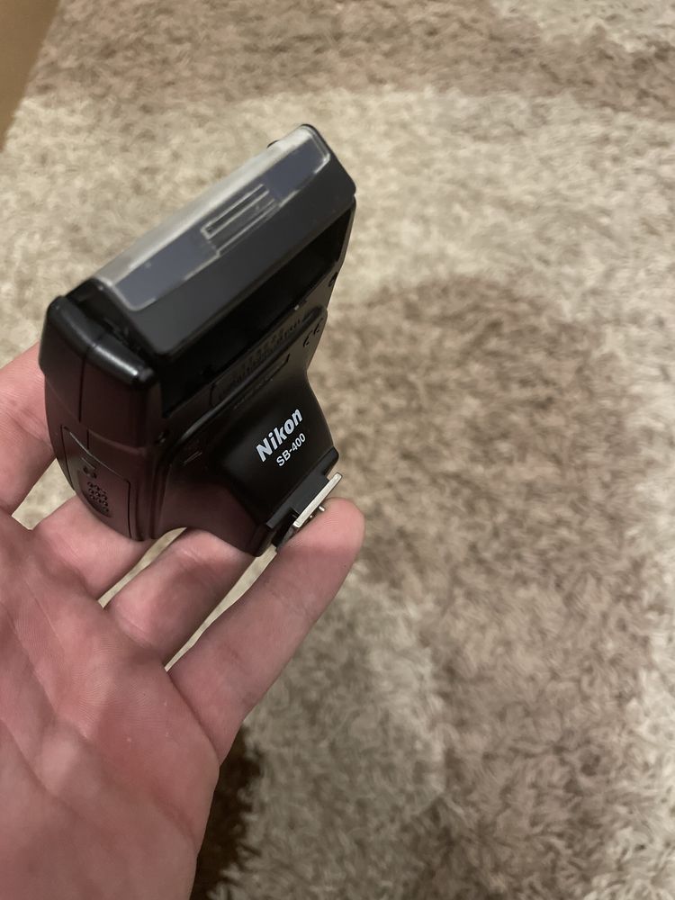 Lampa bluskowa nikon ss400