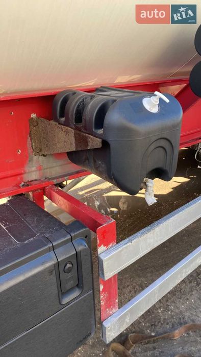 Силусна Бочка. Обмін