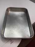 Um lote de pecas de inox e de loica