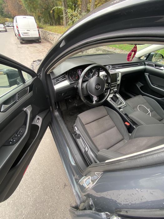 Продам Volkswagen Passat B8 1.6 TDI 2016  Універсал, ідеал