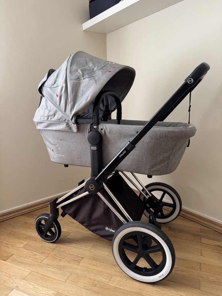 Продам візочок ( коляску)  cybex priam koi