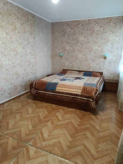 Продам 4 кімнатну квартиру, з автономним опаленням, велика кухня,Тинда