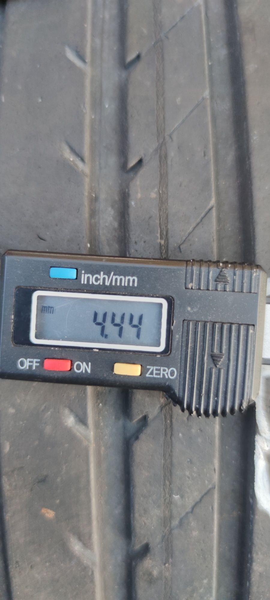 opony lato 225x45x18 GOODYEAR 4szt 600zł 2015r