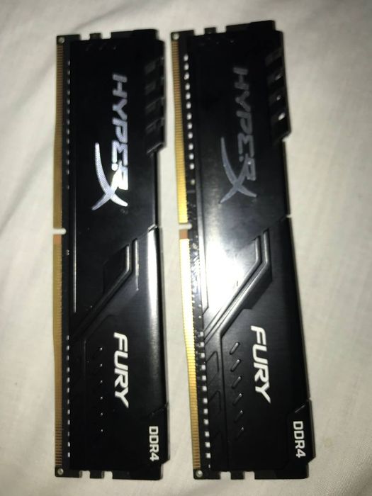 Оперативна пам'ять Hyper fury 8GB DDR4 3200.