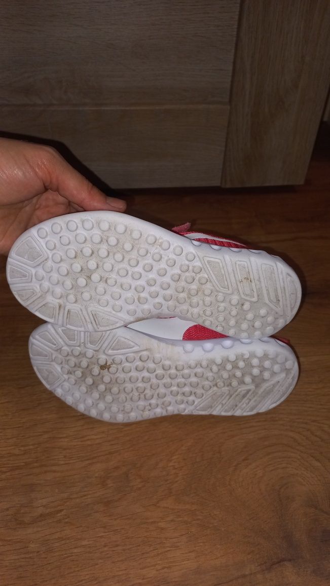Кросівки nike для дівчинки