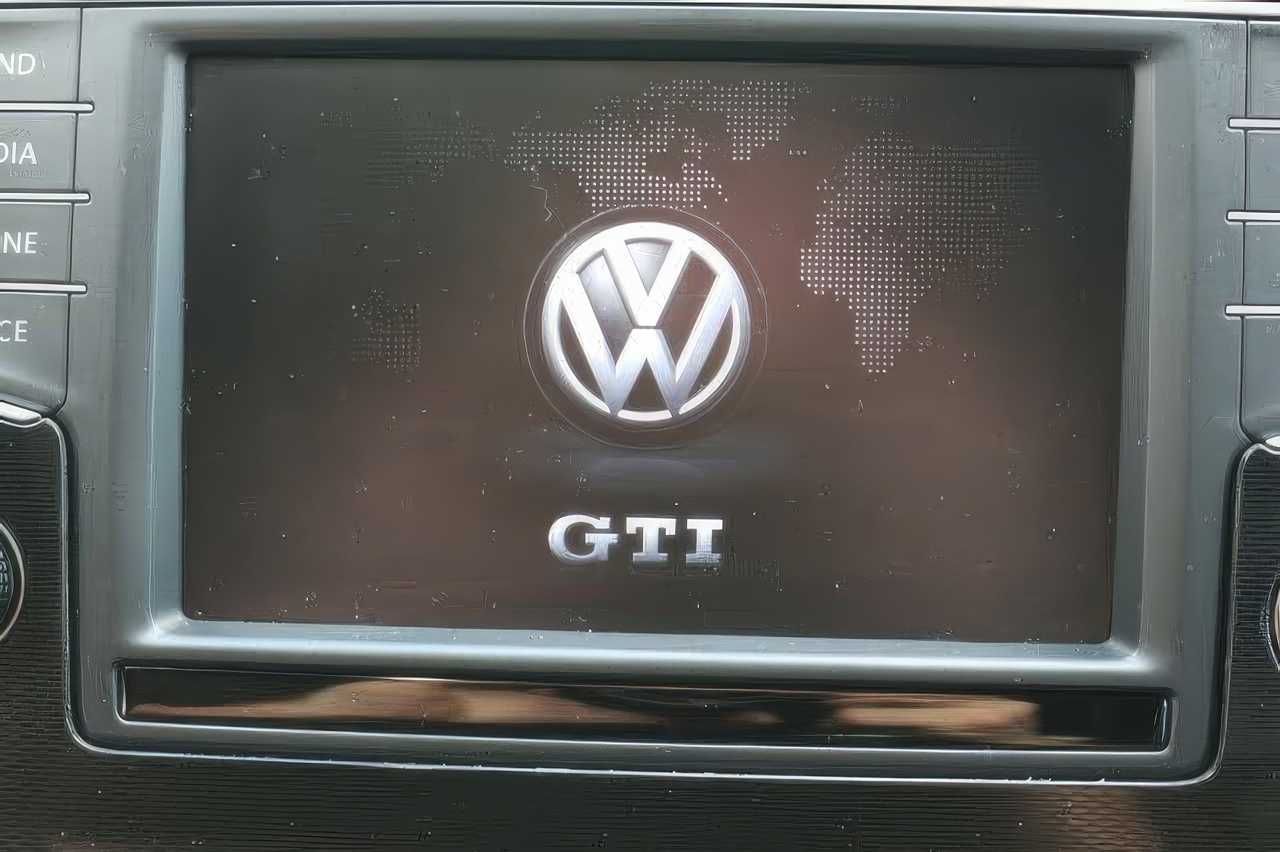 2016 Volkswagen Golf GTI SE