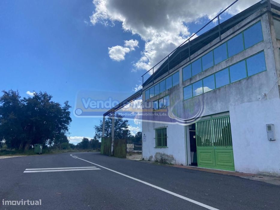 Armazém em Foros de Salvaterra (F805)