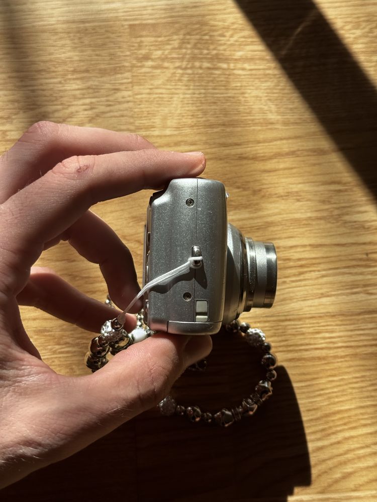 Aparat Kompaktowy Retro Nikon Coolpix L5 vintage cyfrowka