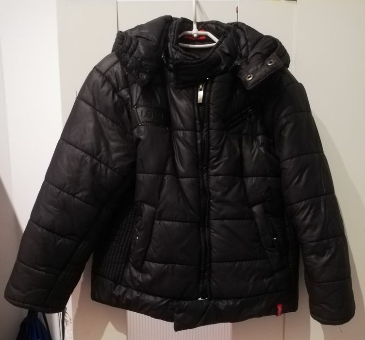 Kurtka zimowa czarna Levis na 5-6 lat