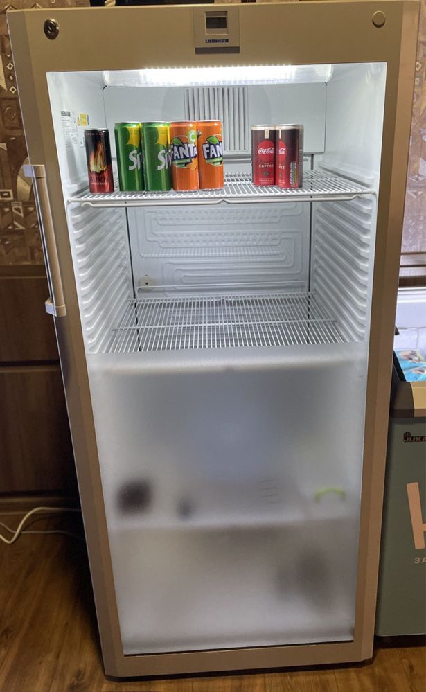 Шафа холодильна Libcher