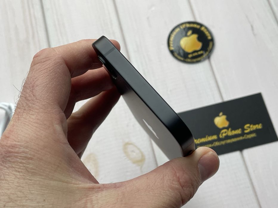 Як новий Apple iPhone 16e 128gb Black Neverlock США