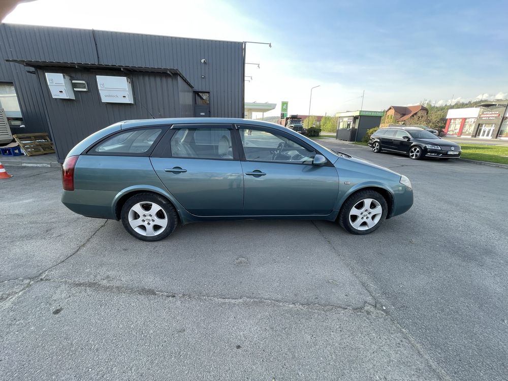 Nissan Almera Universal