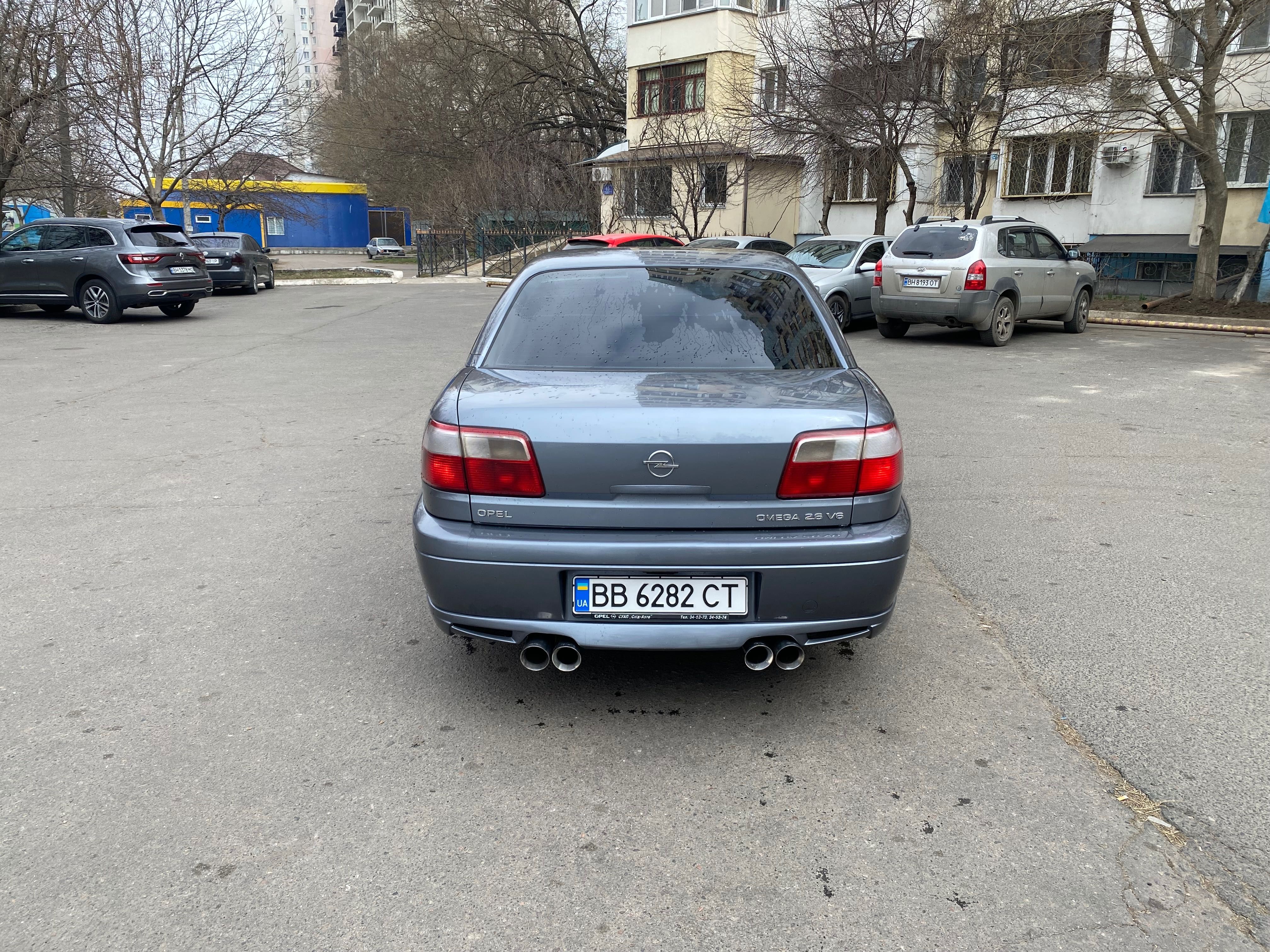 Opel Omega B rest