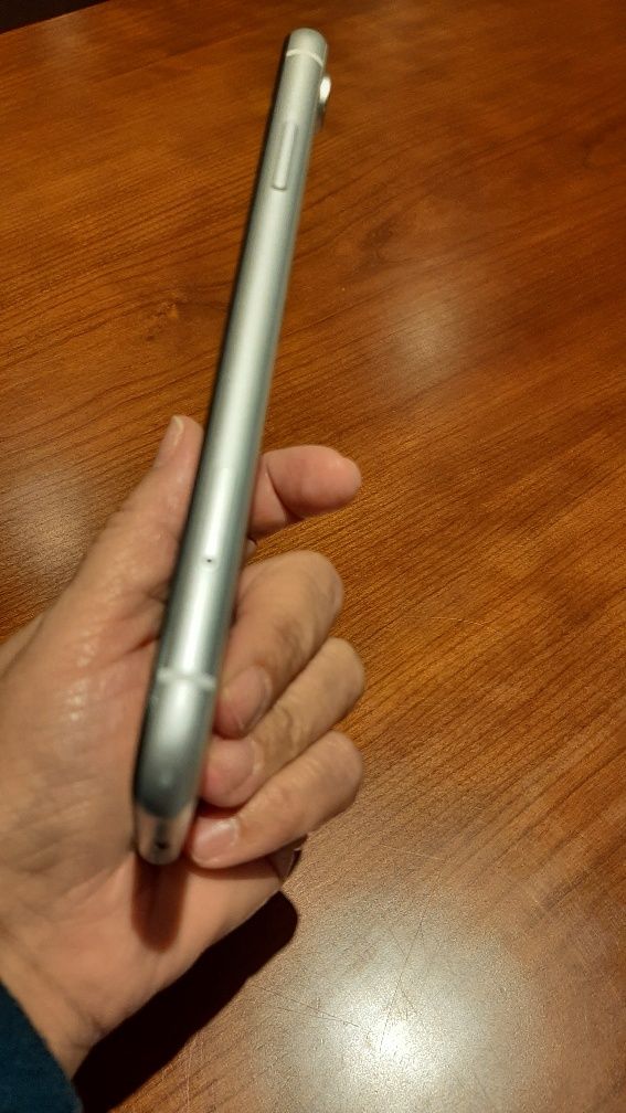 IPHONE XR 64G Branco