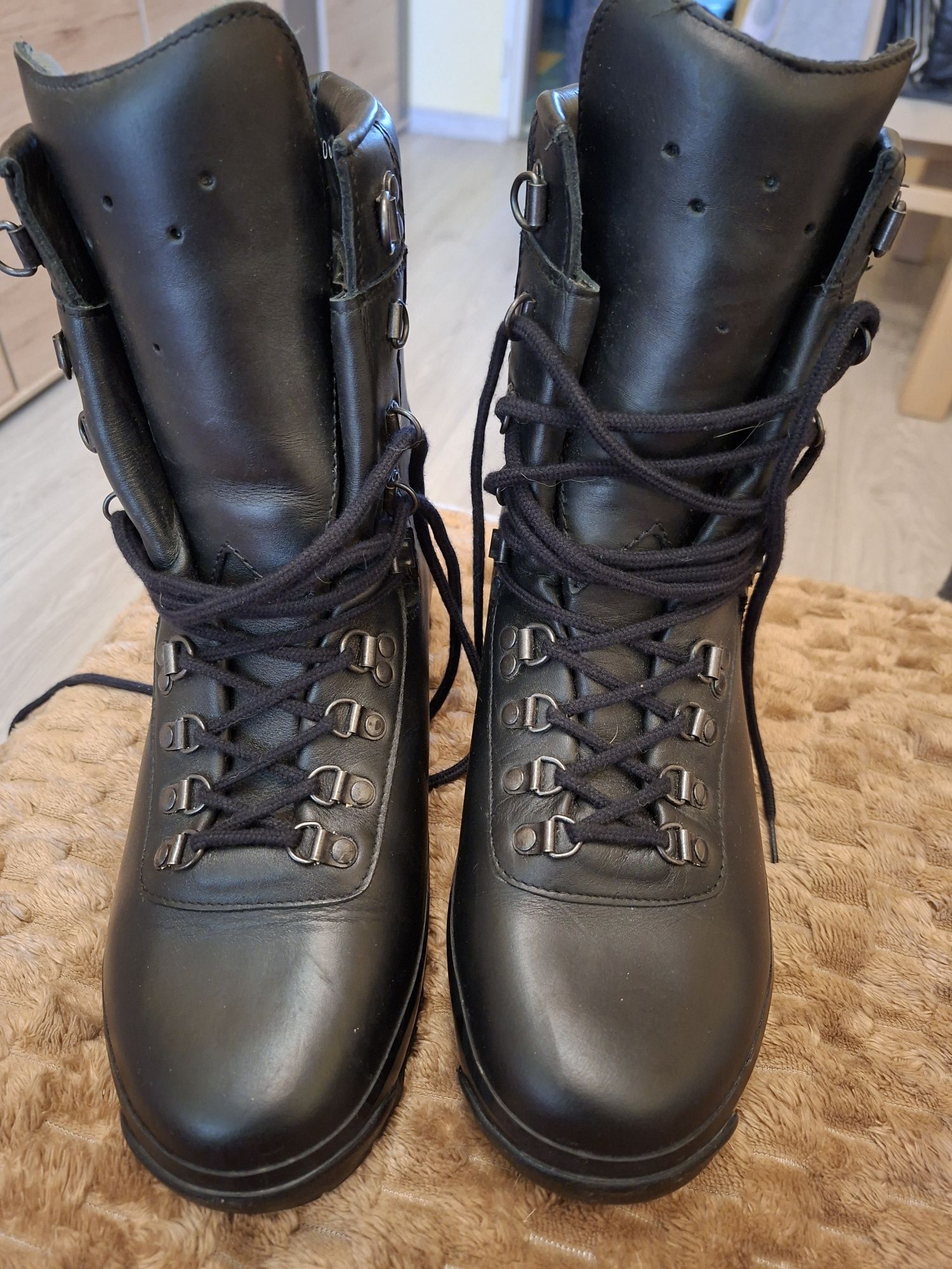 Buty wojskowe mon