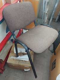 Krzesło biurowe ciemno beżowe