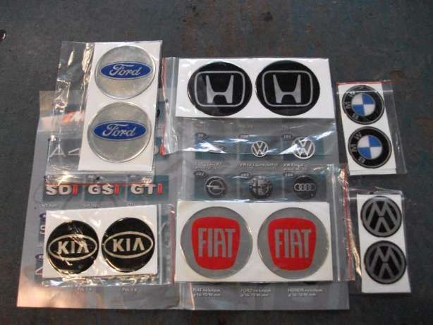 Emblematy znaczki na felgi kołpaki vw audi bmw inne !!!