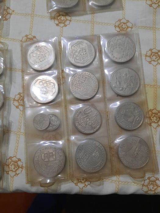 Moedas de Escudo Antigas e Outras
