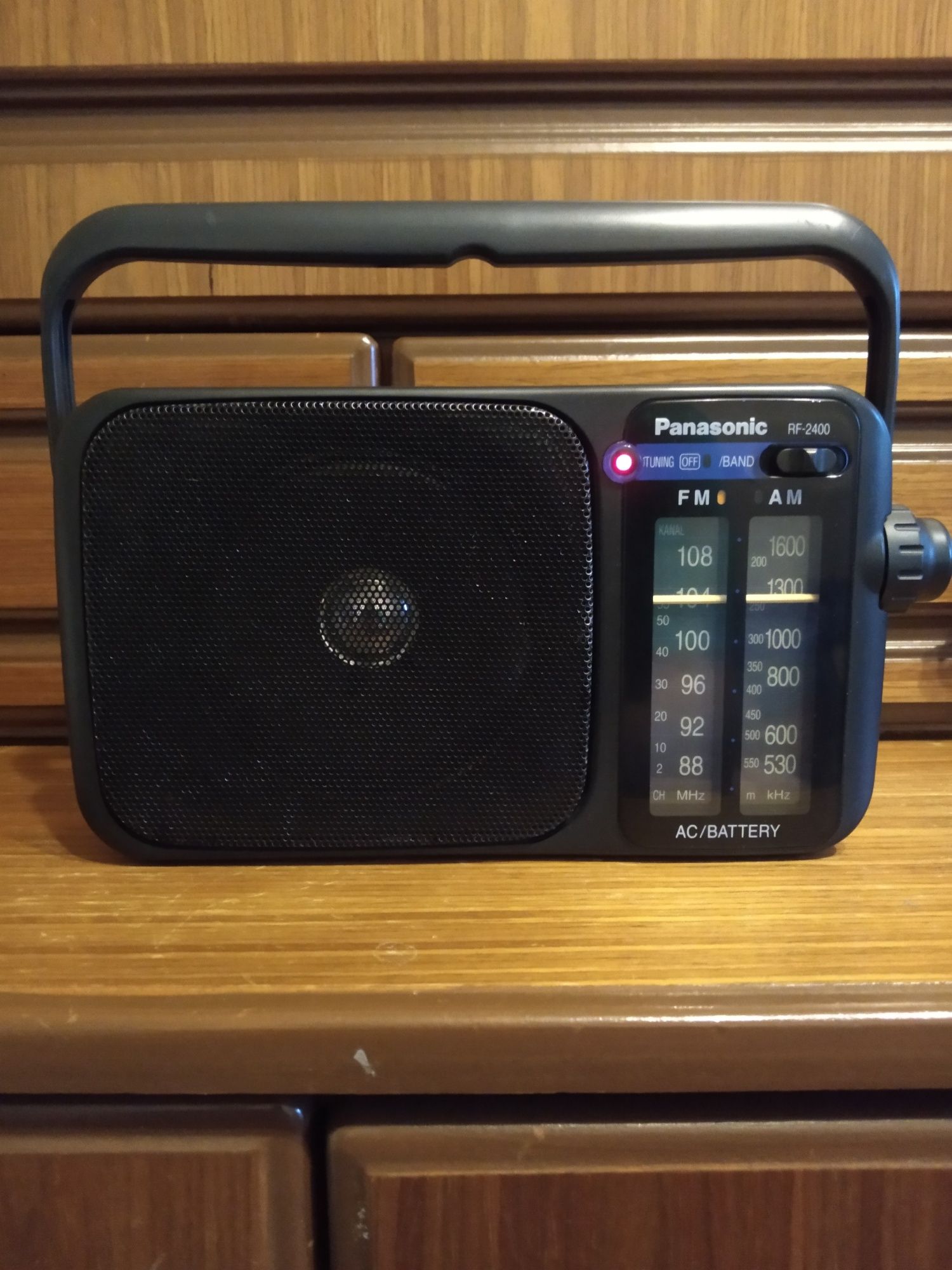 Радиоприемник Panasonic RF2400