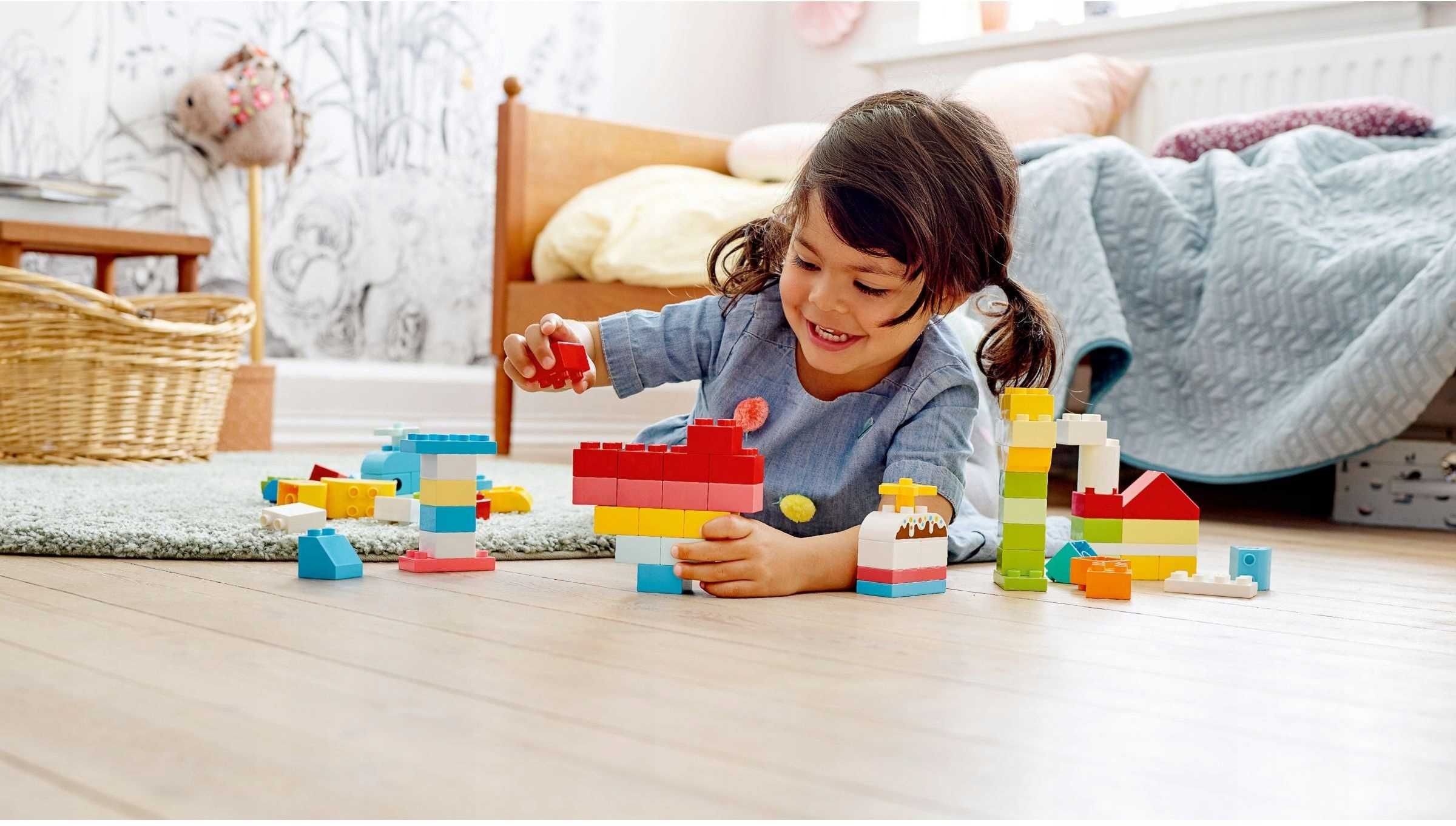 LEGO® DUPLO® Classic PUDEŁKO Z SERDUSZKIEM 10909 od 18 miesięcy