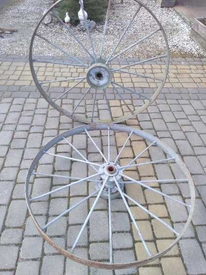 Stare szprychowe koła PRL, Loft.