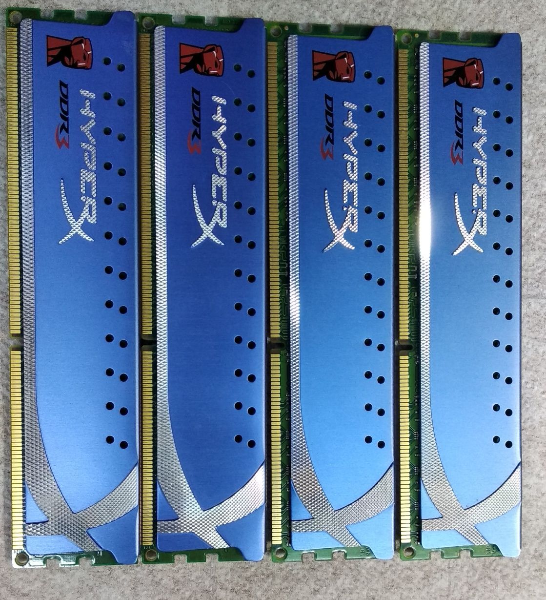 Оперативна пам'ять DDR 3 Kingston 8 GB 4x2Gb 1600MHz