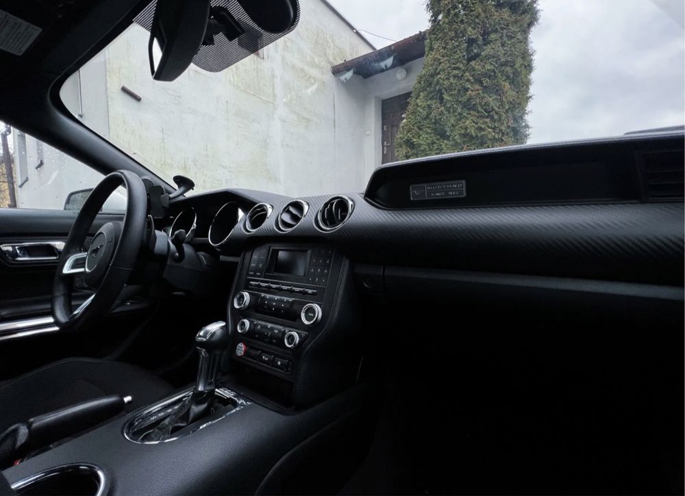 Mustang 3.7 V6 CABRIO wynajem aut wypożyczalnia aut automat