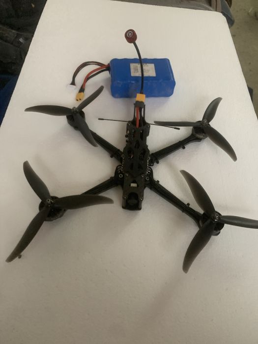 Дрон новий 7дюймів з батареєю