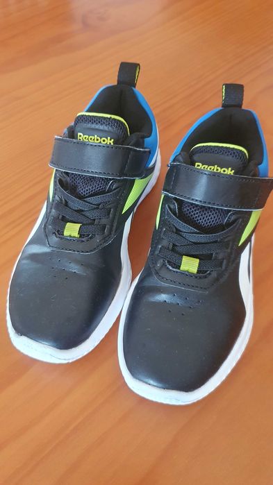 Sapatilhas para atletismo Reebok tamanho 31