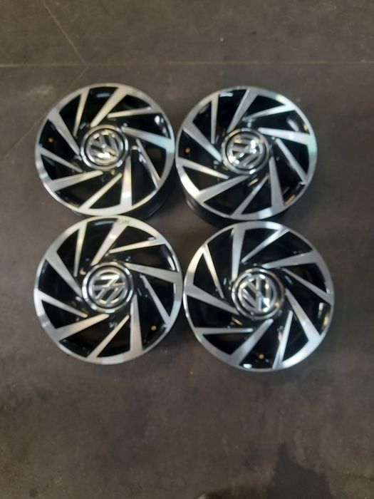 (016) Felgi 15" 4x100 ET 41 5,5j - Volkswagen