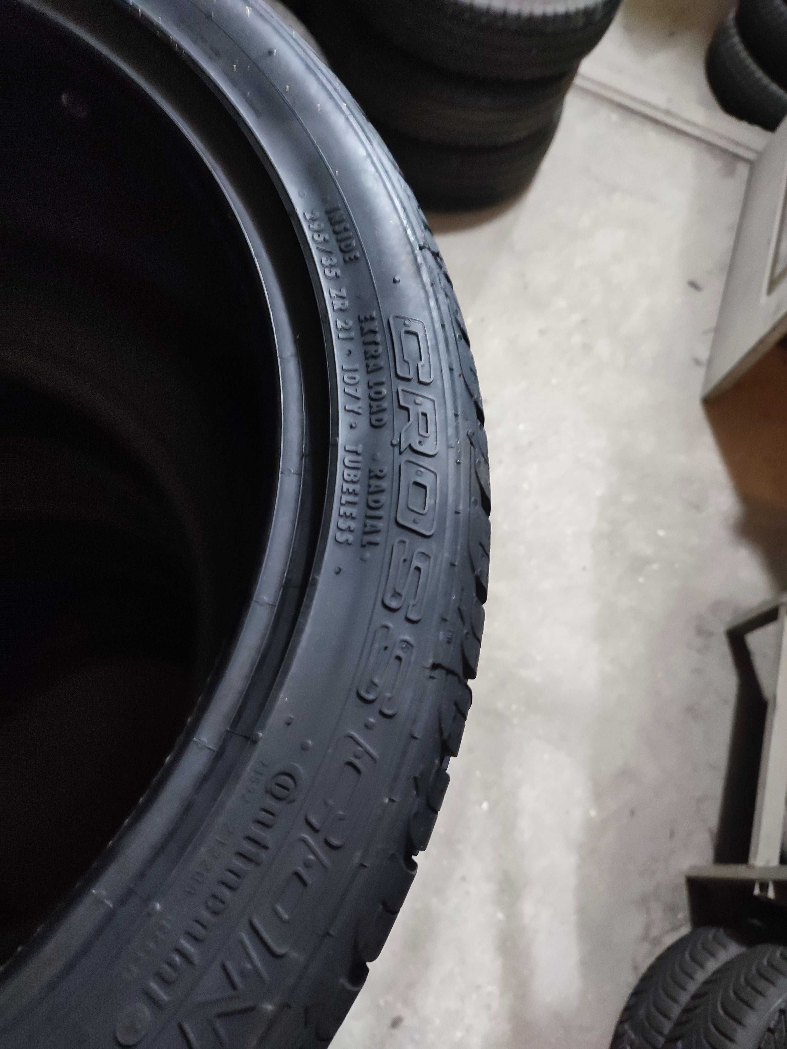 Шины новые 295/35 r21 Continental CrossContact UHP