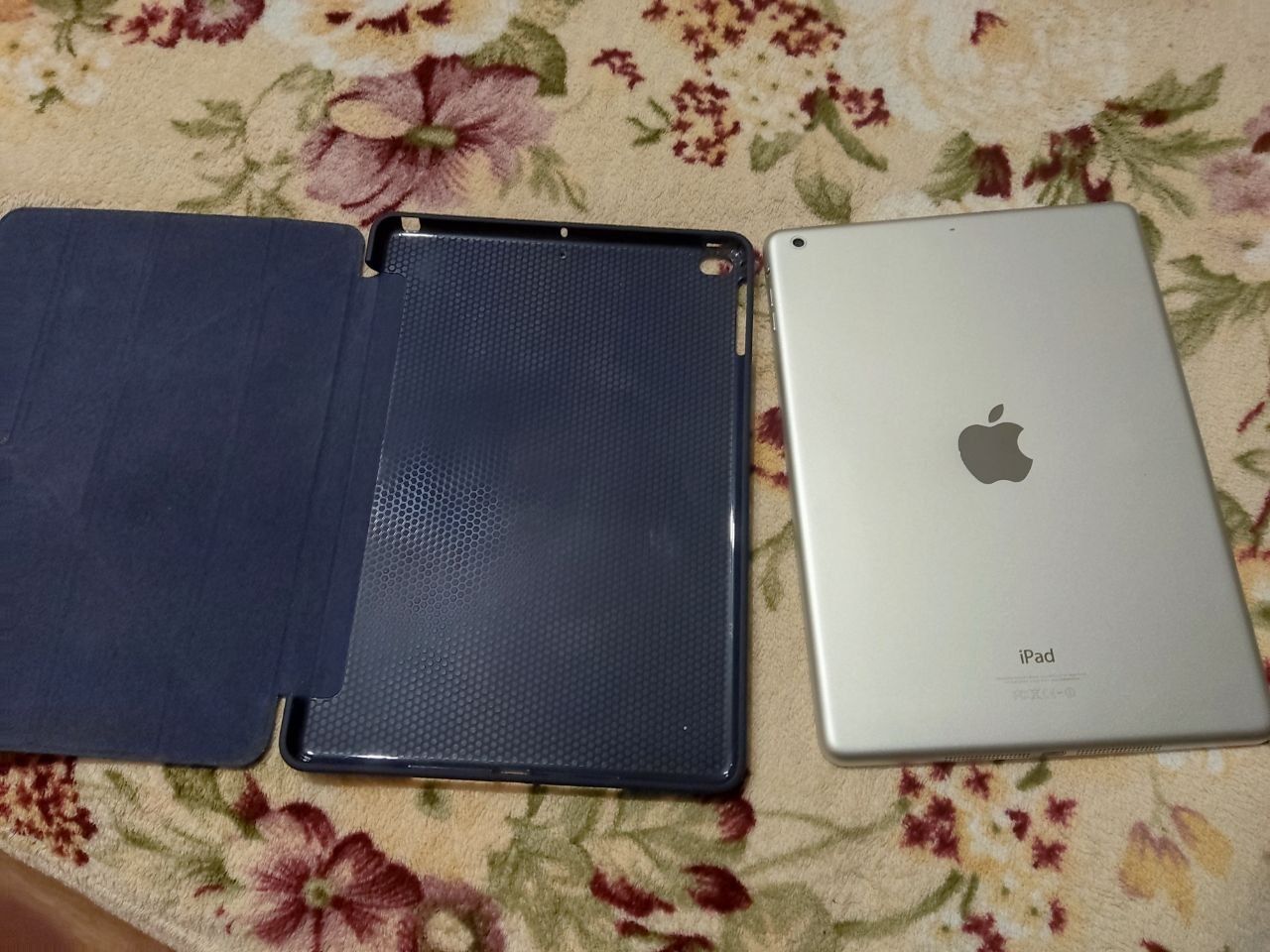 Планшет iPad air 16Gb WiFi аккумулятор 100%.