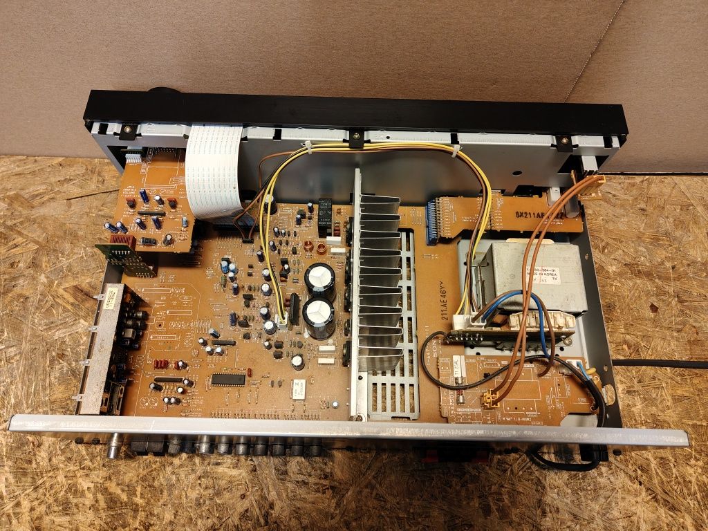 Amplituner Sony STR-GX211